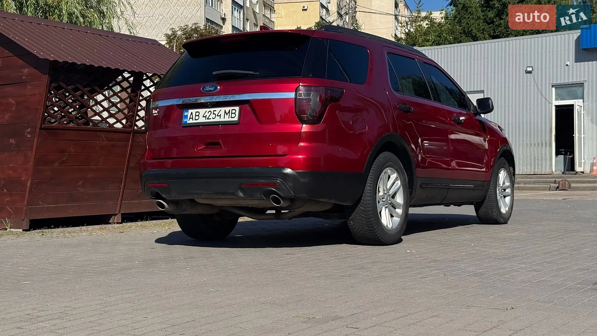 2017 Ford Explorer - мініатюра 16