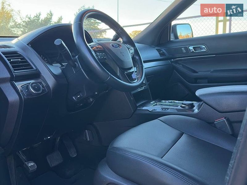 Позашляховик / Кросовер Ford Explorer 2018 в Черкасах