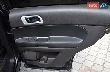 Позашляховик / Кросовер Ford Explorer 2013 в Павлограді