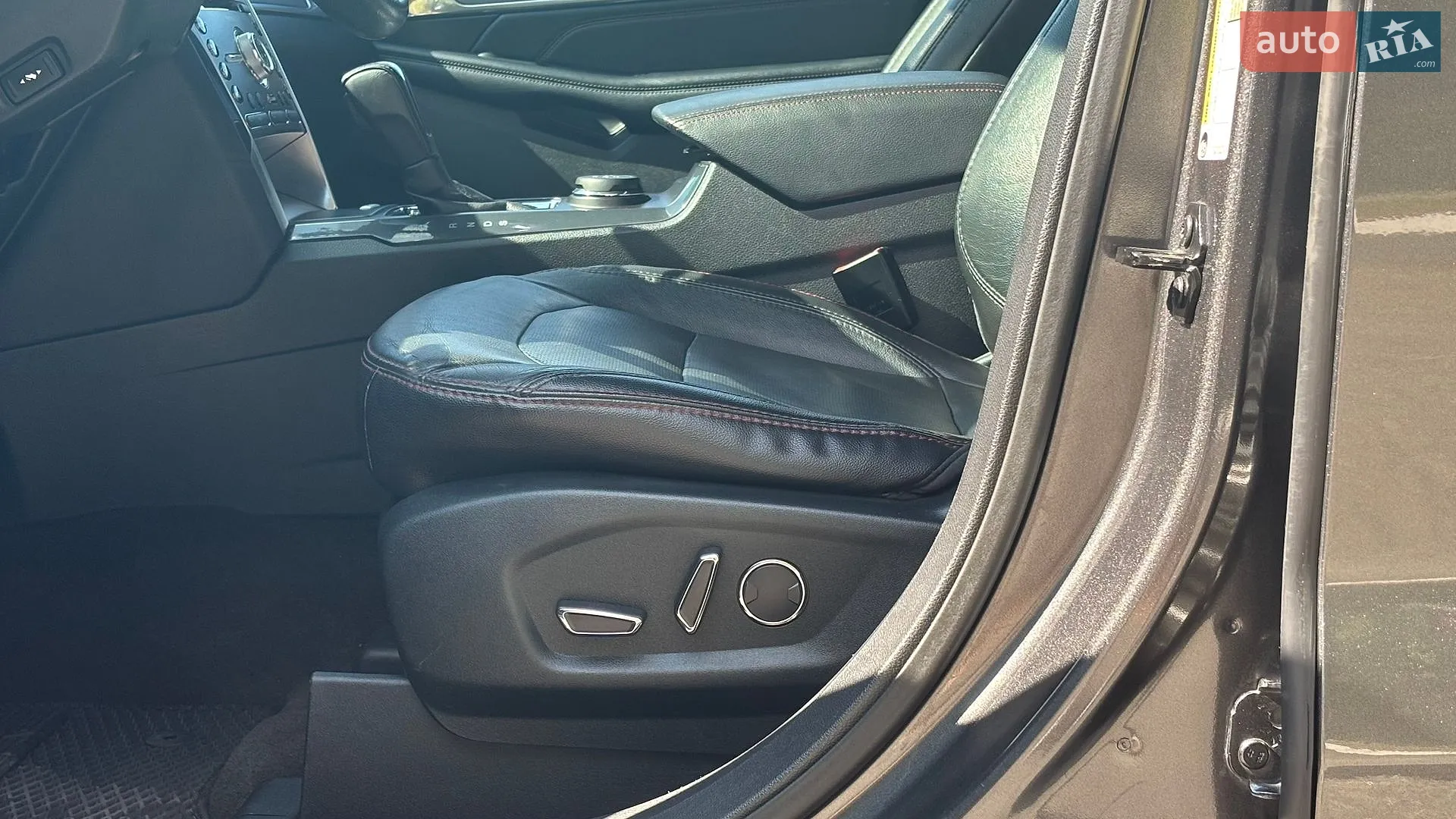 2017 Ford Explorer - мініатюра 28