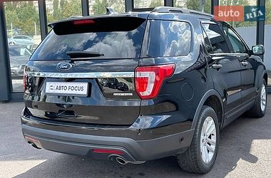Позашляховик / Кросовер Ford Explorer 2015 в Києві