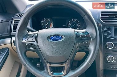 Позашляховик / Кросовер Ford Explorer 2015 в Києві