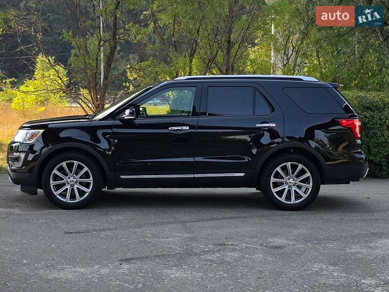 Позашляховик / Кросовер Ford Explorer 2017 в Києві