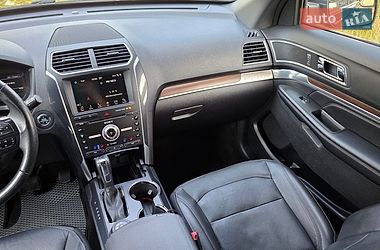 Позашляховик / Кросовер Ford Explorer 2017 в Києві