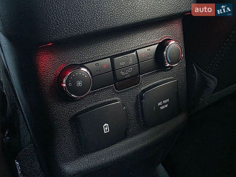 Позашляховик / Кросовер Ford Explorer 2017 в Києві