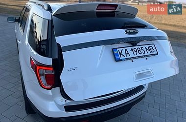 Позашляховик / Кросовер Ford Explorer 2018 в Рівному
