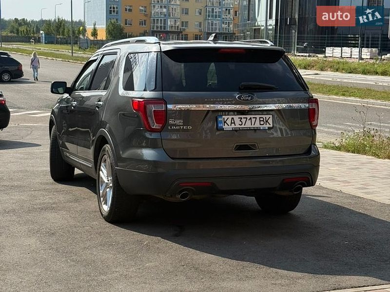 Позашляховик / Кросовер Ford Explorer 2017 в Києві