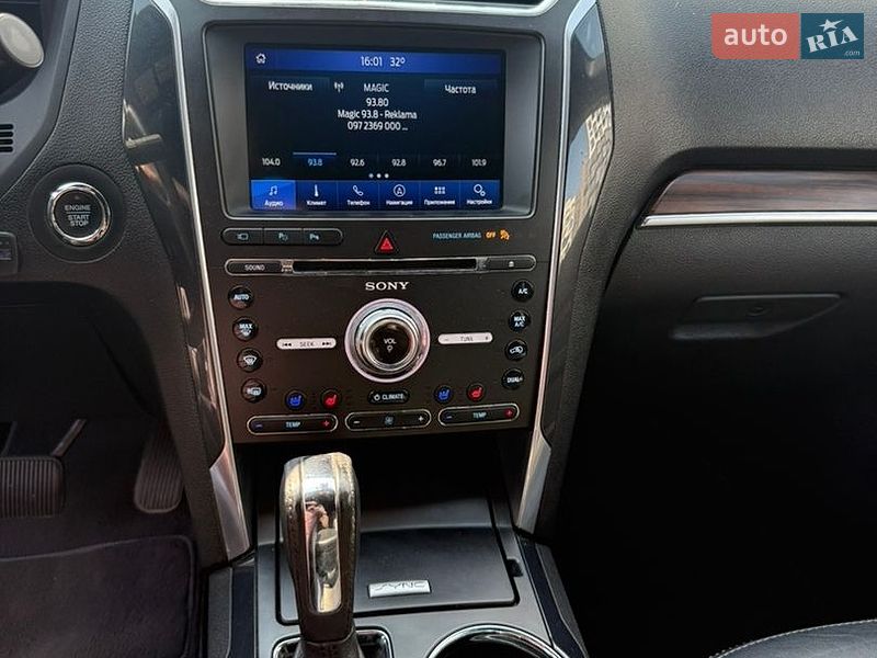 Позашляховик / Кросовер Ford Explorer 2017 в Києві