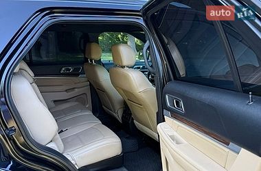 Внедорожник / Кроссовер Ford Explorer 2016 в Львове
