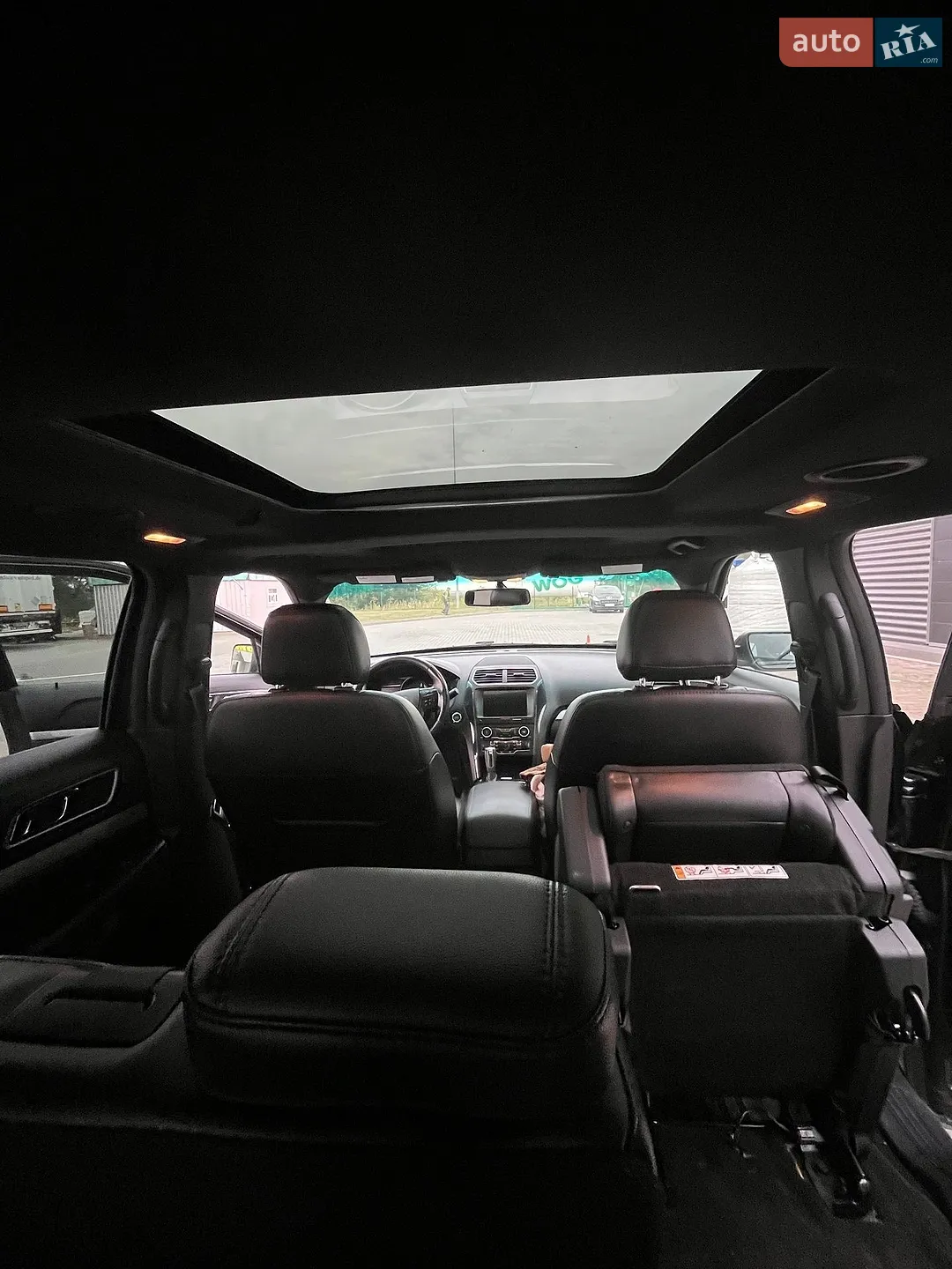 2016 Ford Explorer - мініатюра 16