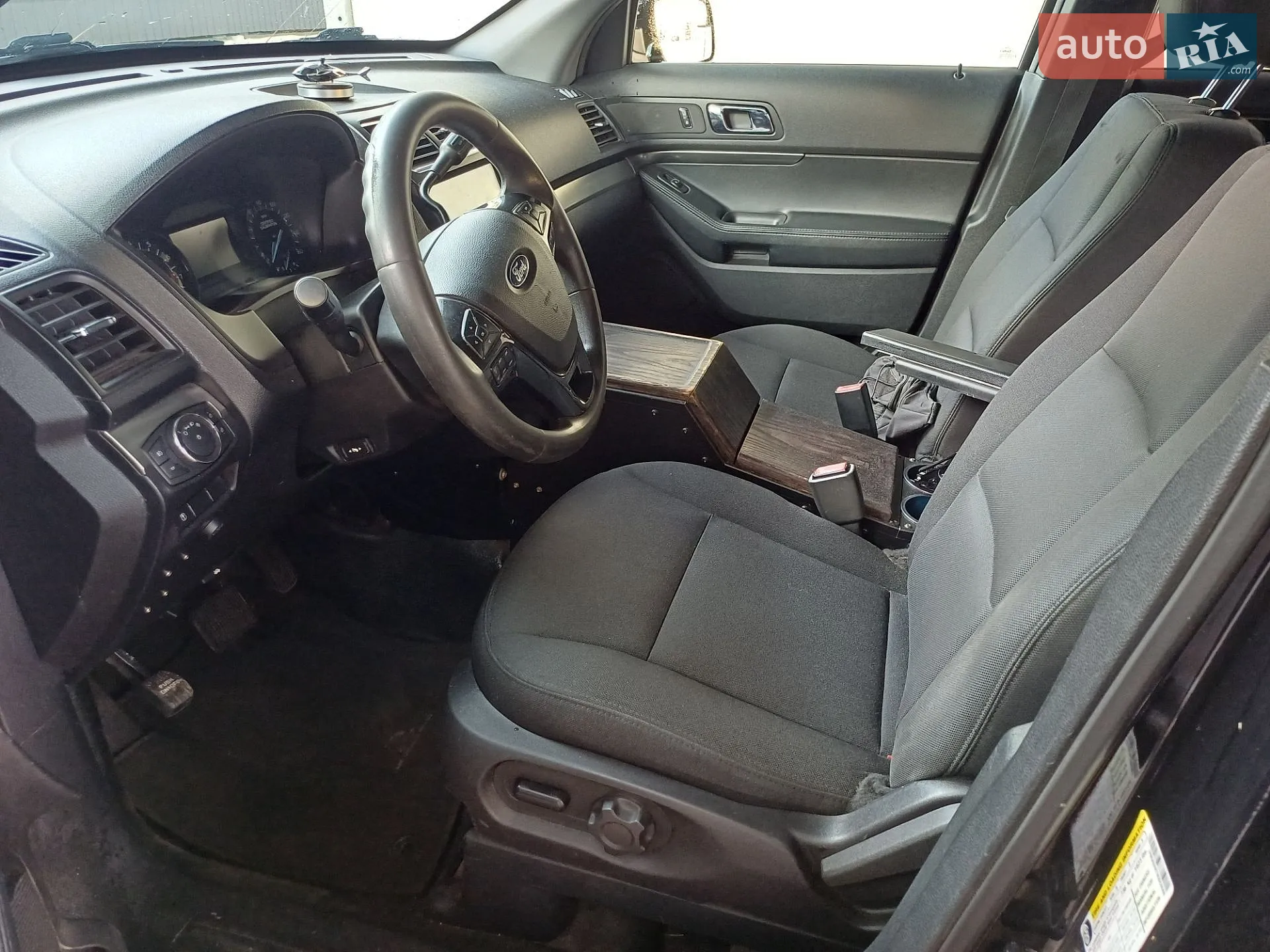 2017 Ford Explorer - мініатюра 9