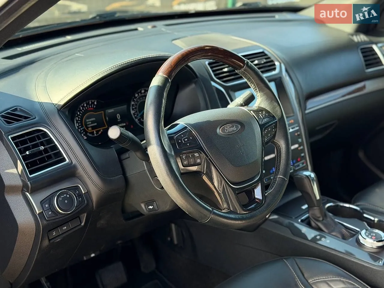 2018 Ford Explorer - мініатюра 14