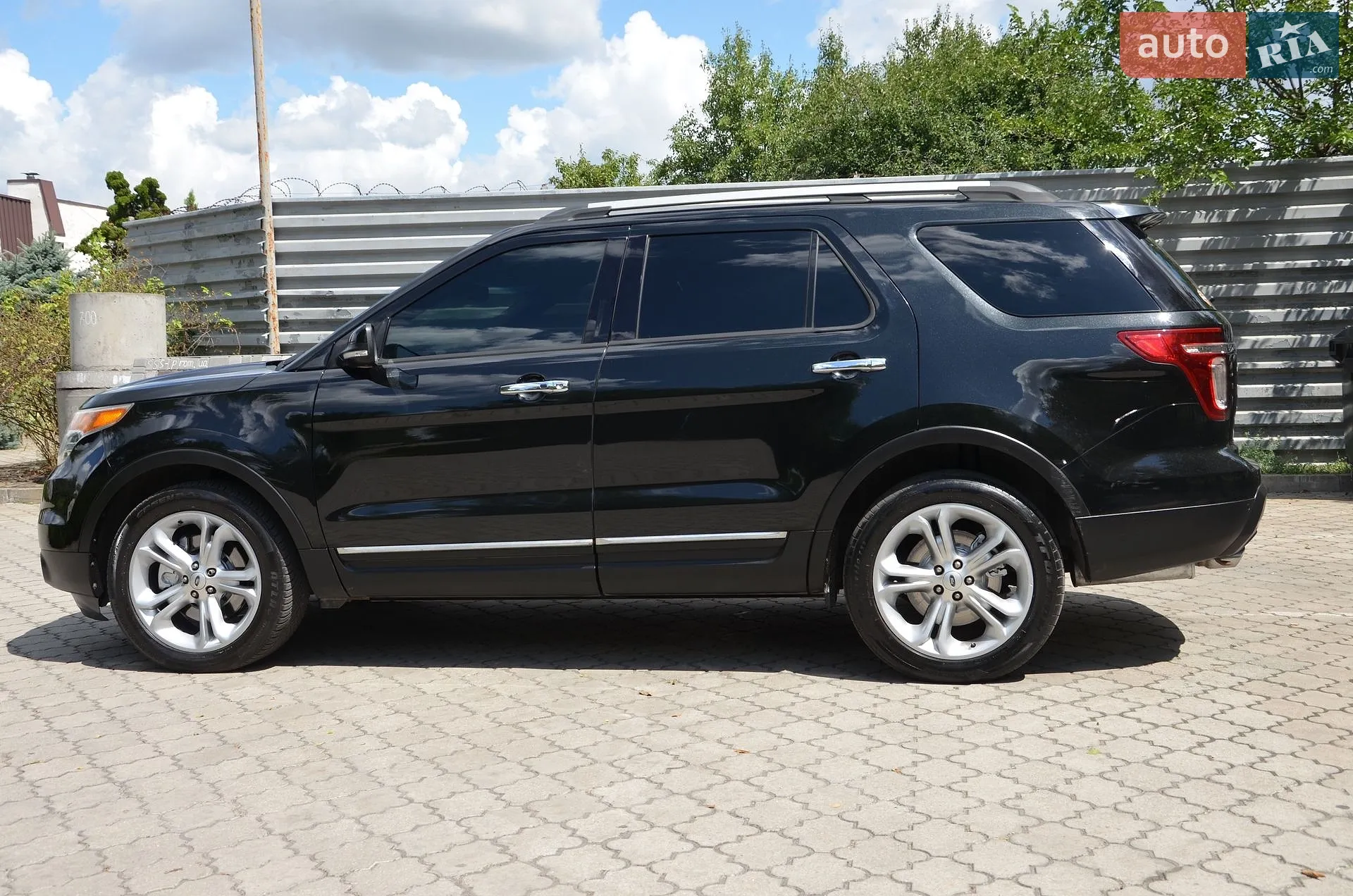 2013 Ford Explorer - мініатюра 10
