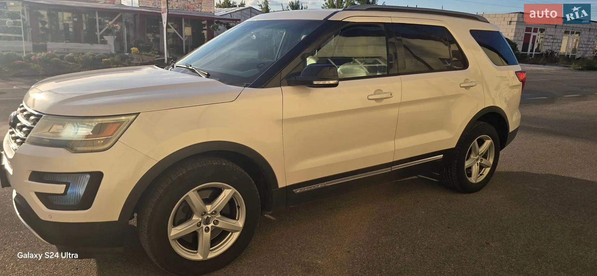 2015 Ford Explorer - мініатюра 2