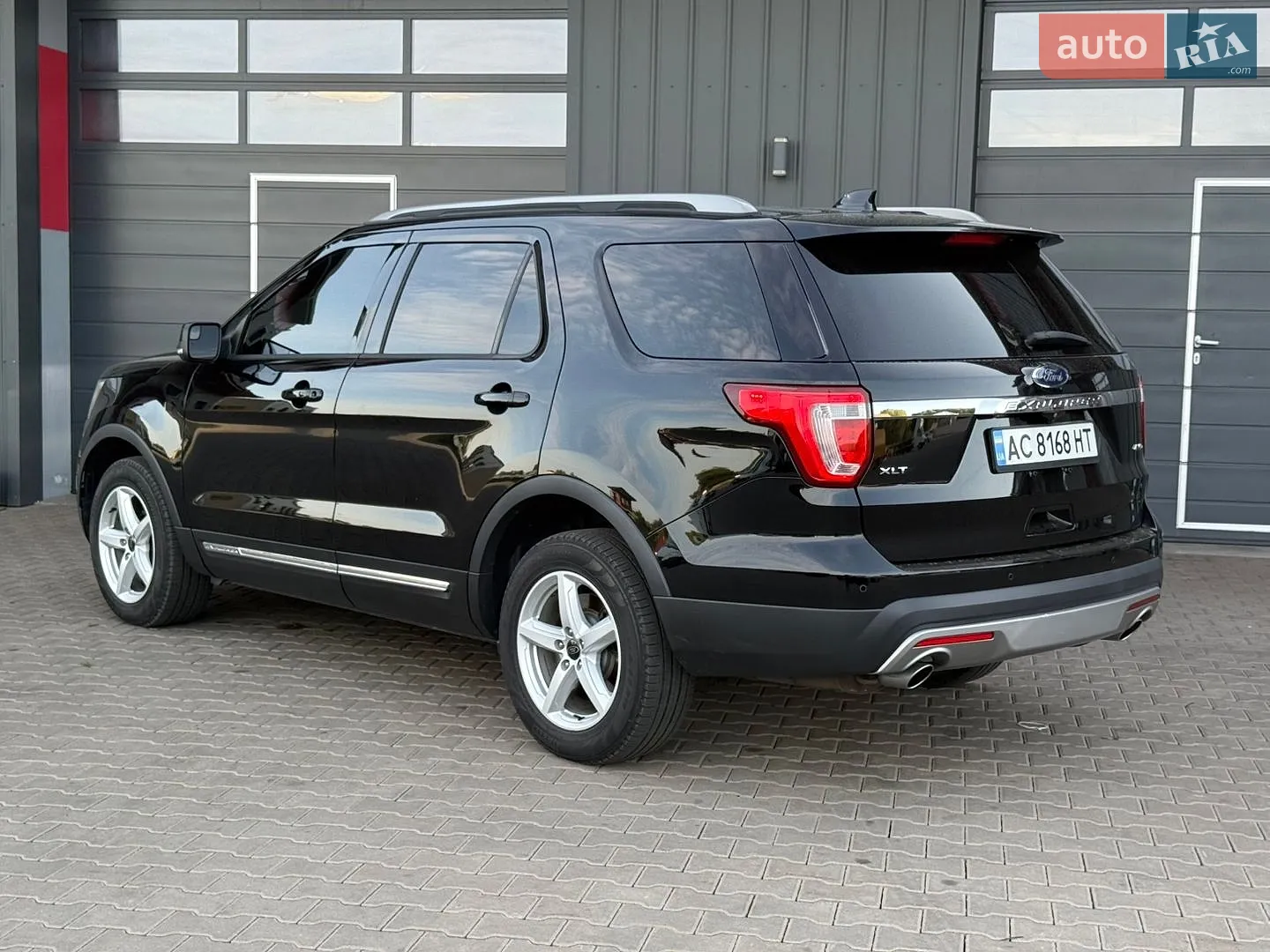 2016 Ford Explorer - мініатюра 12