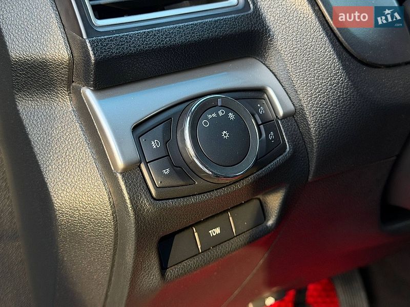 Внедорожник / Кроссовер Ford Explorer 2015 в Львове