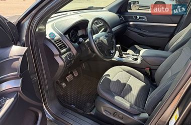 Внедорожник / Кроссовер Ford Explorer 2018 в Киеве