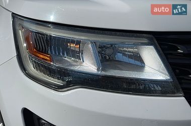 Позашляховик / Кросовер Ford Explorer 2016 в Одесі