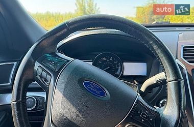 Позашляховик / Кросовер Ford Explorer 2015 в Києві