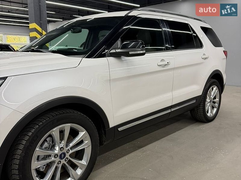 Позашляховик / Кросовер Ford Explorer 2018 в Кропивницькому
