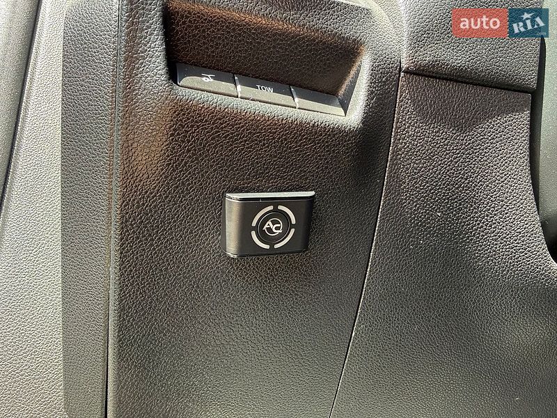 Позашляховик / Кросовер Ford Explorer 2018 в Києві