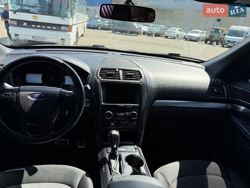 Позашляховик / Кросовер Ford Explorer 2018 в Києві