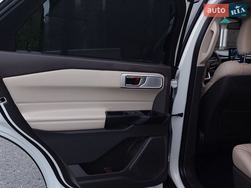 Позашляховик / Кросовер Ford Explorer 2020 в Дубні