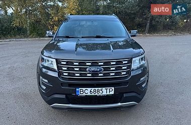 Позашляховик / Кросовер Ford Explorer 2017 в Львові