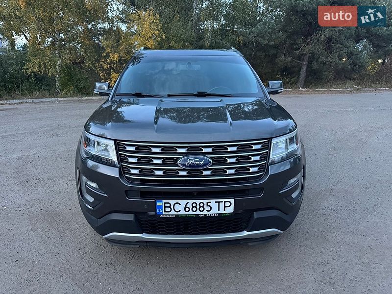 Позашляховик / Кросовер Ford Explorer 2017 в Львові