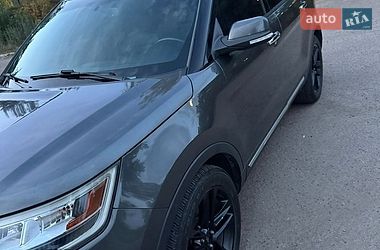 Позашляховик / Кросовер Ford Explorer 2017 в Львові