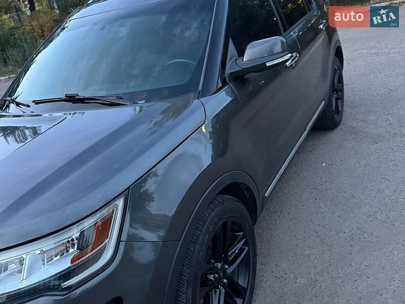 Позашляховик / Кросовер Ford Explorer 2017 в Львові
