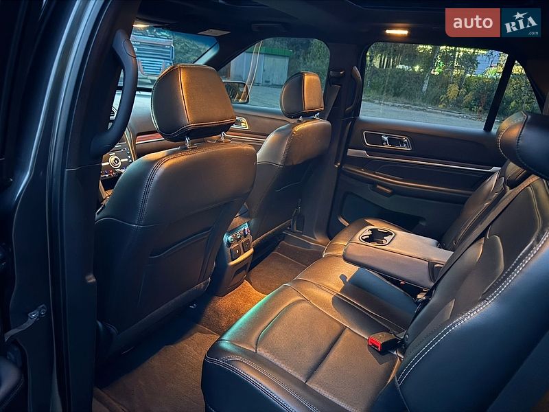 Позашляховик / Кросовер Ford Explorer 2017 в Львові