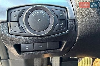 Позашляховик / Кросовер Ford Explorer 2017 в Стрию