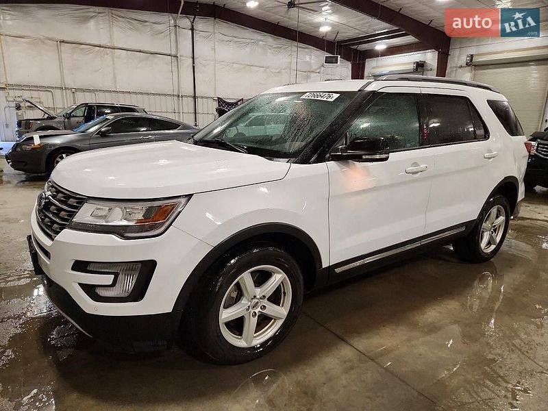Внедорожник / Кроссовер Ford Explorer 2017 в Черновцах