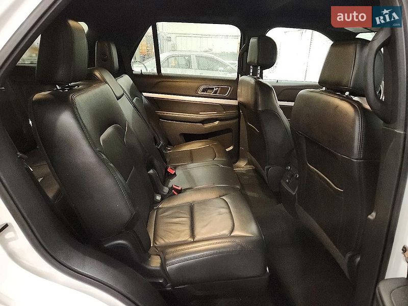 Внедорожник / Кроссовер Ford Explorer 2017 в Черновцах