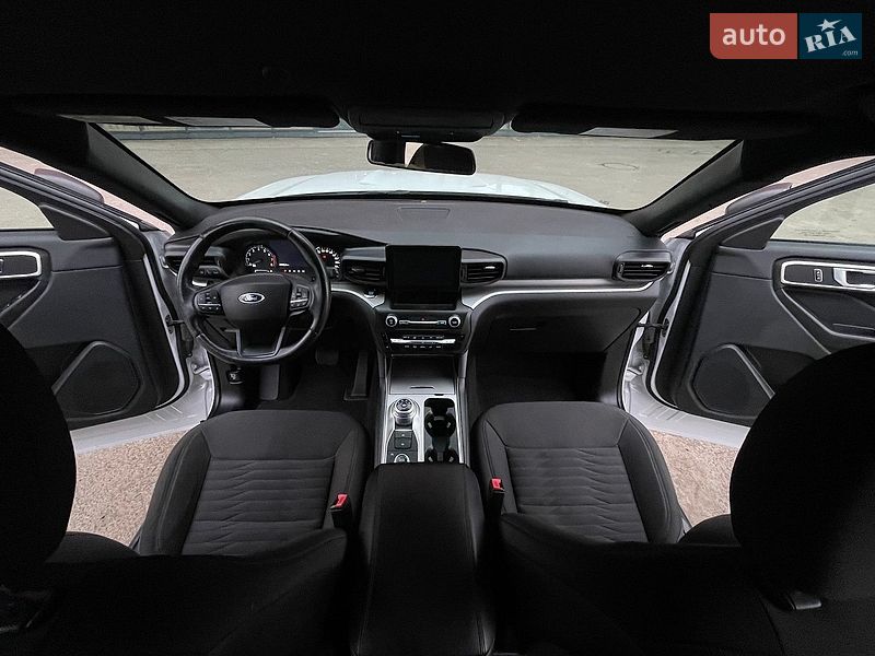 Внедорожник / Кроссовер Ford Explorer 2020 в Ровно