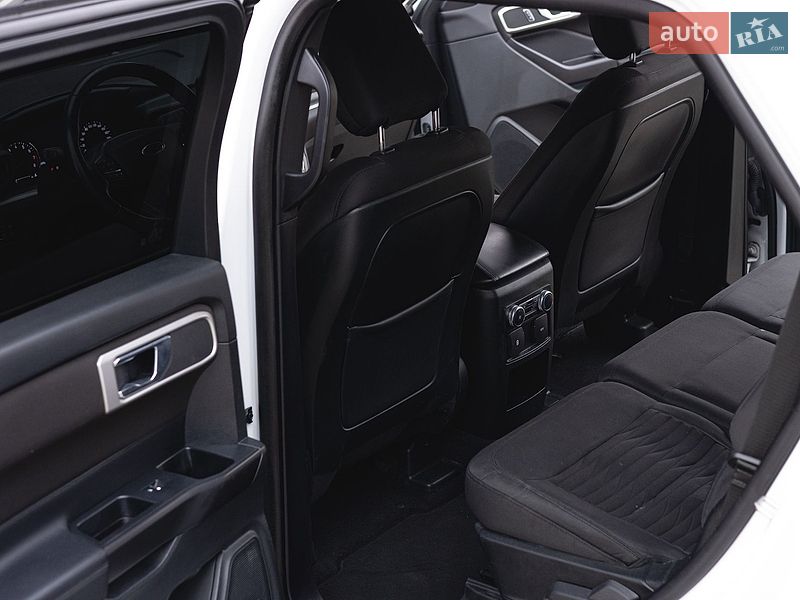 Внедорожник / Кроссовер Ford Explorer 2020 в Ровно