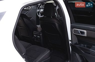 Внедорожник / Кроссовер Ford Explorer 2020 в Ровно