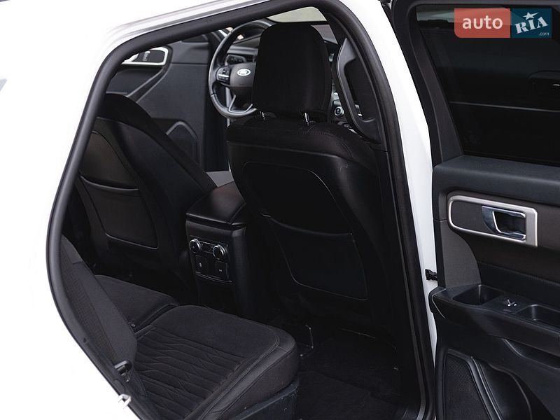 Внедорожник / Кроссовер Ford Explorer 2020 в Ровно
