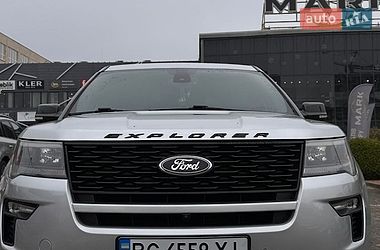 Позашляховик / Кросовер Ford Explorer 2019 в Львові