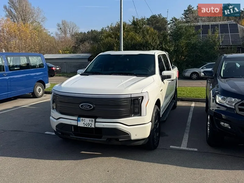 Ford F-150 Lightning 2023