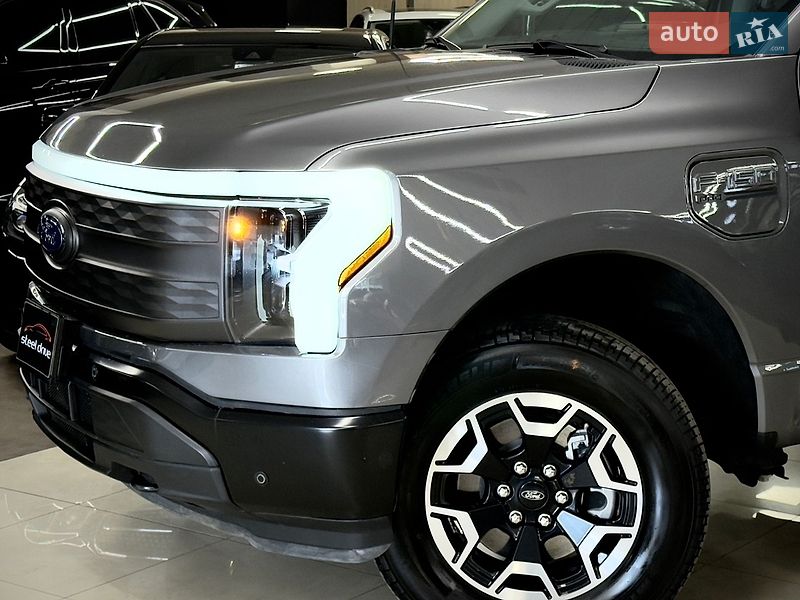 Пікап Ford F-150 Lightning 2023 в Миколаєві
