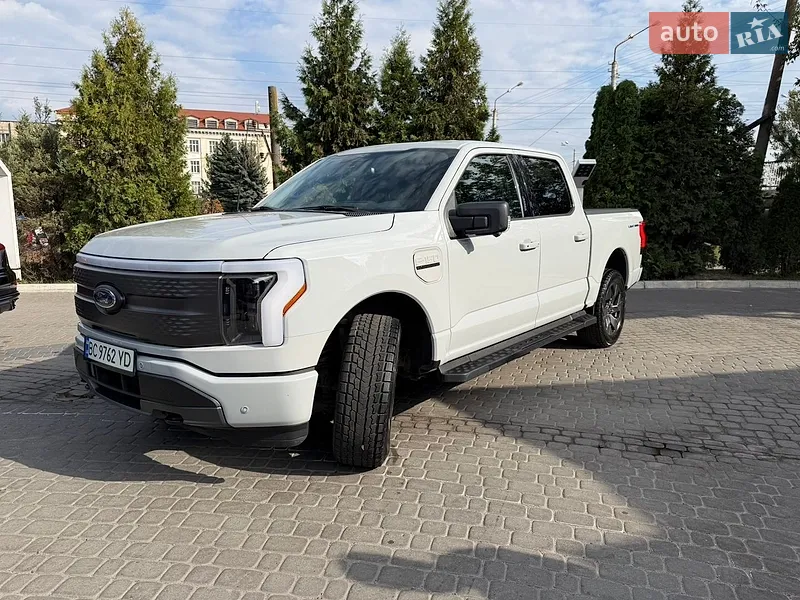 Ford F-150 Lightning 2023