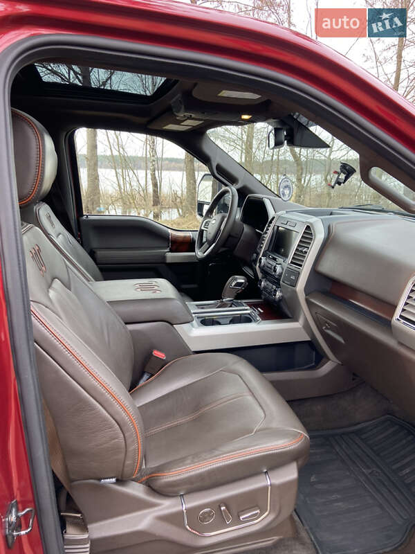 Пикап Ford F-150 2015 в Малине