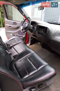 Пикап Ford F-150 2003 в 