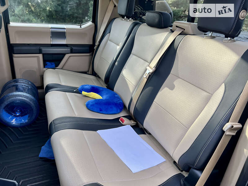 Пикап Ford F-150 2017 в Пустомытах