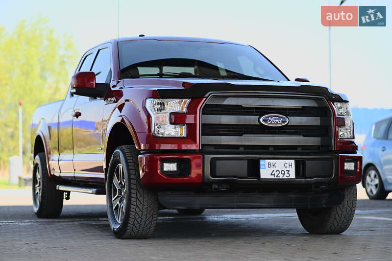 Пикап Ford F-150 2015 в Дубно