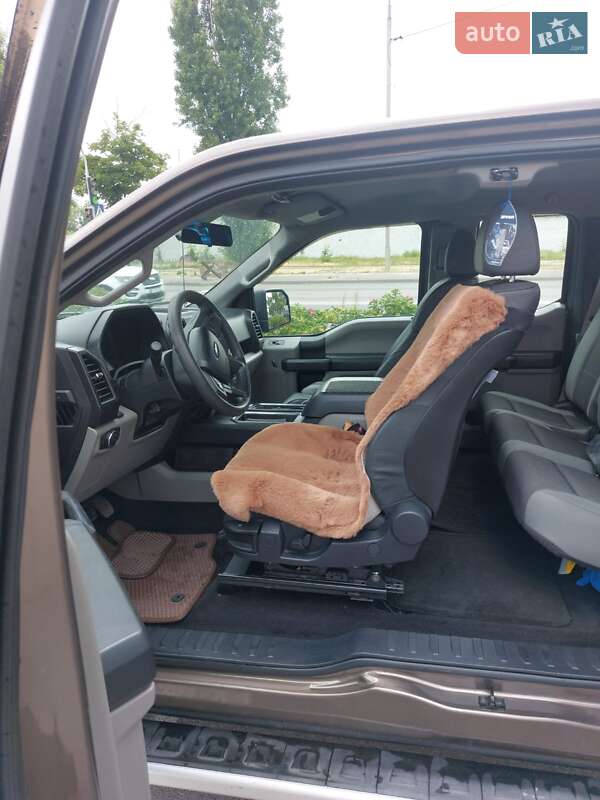 Пикап Ford F-150 2017 в Киеве