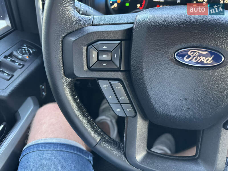 Пікап Ford F-150 2016 в Івано-Франківську