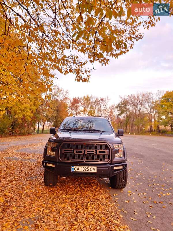 Пикап Ford F-150 2015 в Черкассах